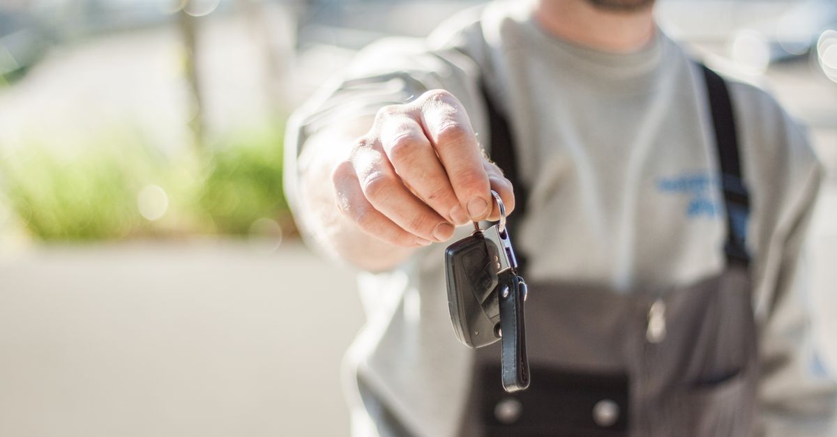 Hyundai car key fob — Locksmith Austell GA