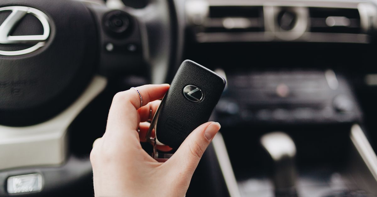 Toyota car key fob — Locksmith Austell GA
