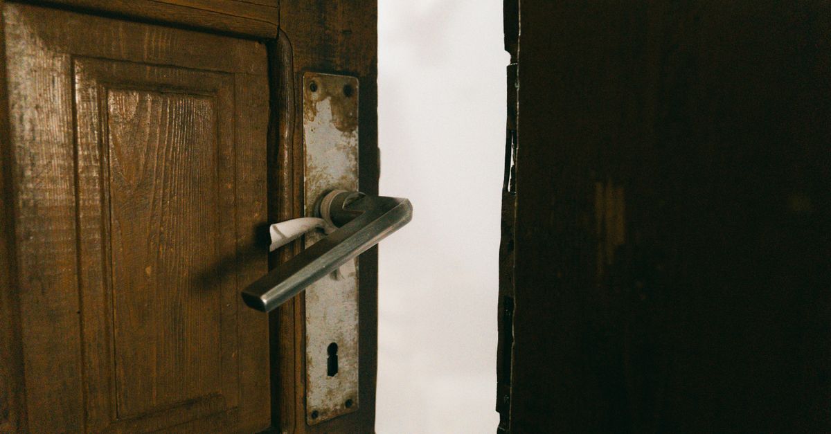 door security hardware — Locksmith Austell GA